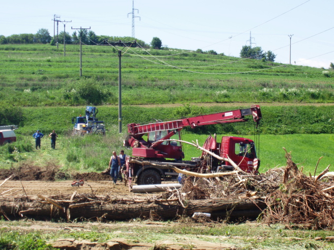 Fotogaléria Po záplave v Ľubici 6.6.2010 /časť 1./ (23) Po záplave v Ľubici 6.6.2010 /časť 1./