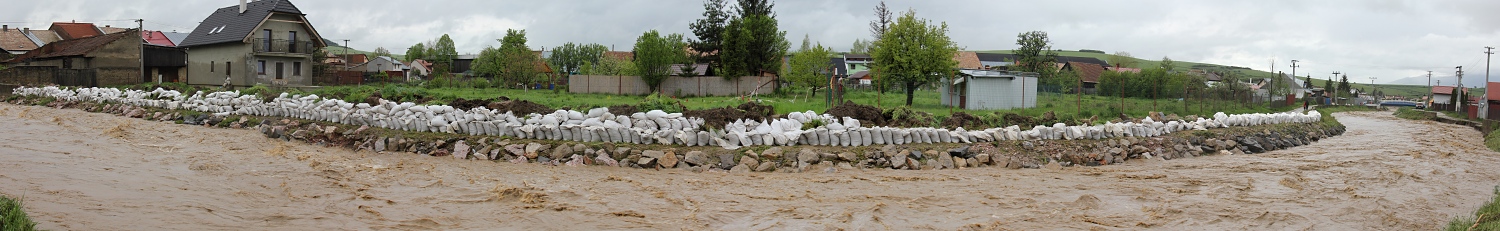 Fotogaléria Povodeň v Ľubici 15. - 16. máj 2014 deň (79) Povodeň v Ľubici 15. - 16. máj 2014 deň