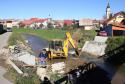 Práce na novej lávke medzi ulicou Kruhovou a Športovou Práce na novej lávke medzi ulicou Kruhovou a Športovou